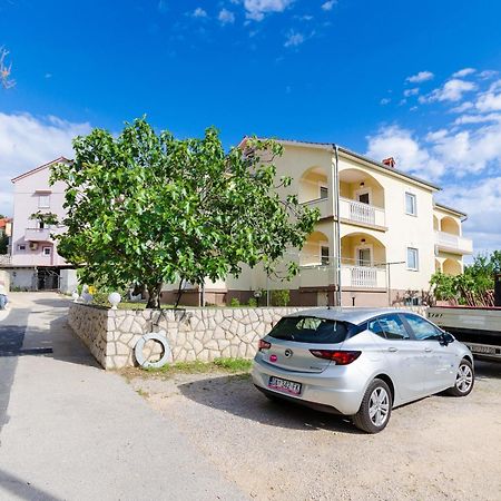 Apartments Alex لوبار المظهر الخارجي الصورة