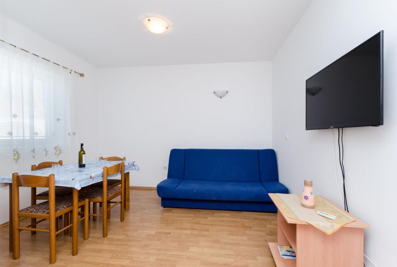 Apartments Alex لوبار المظهر الخارجي الصورة
