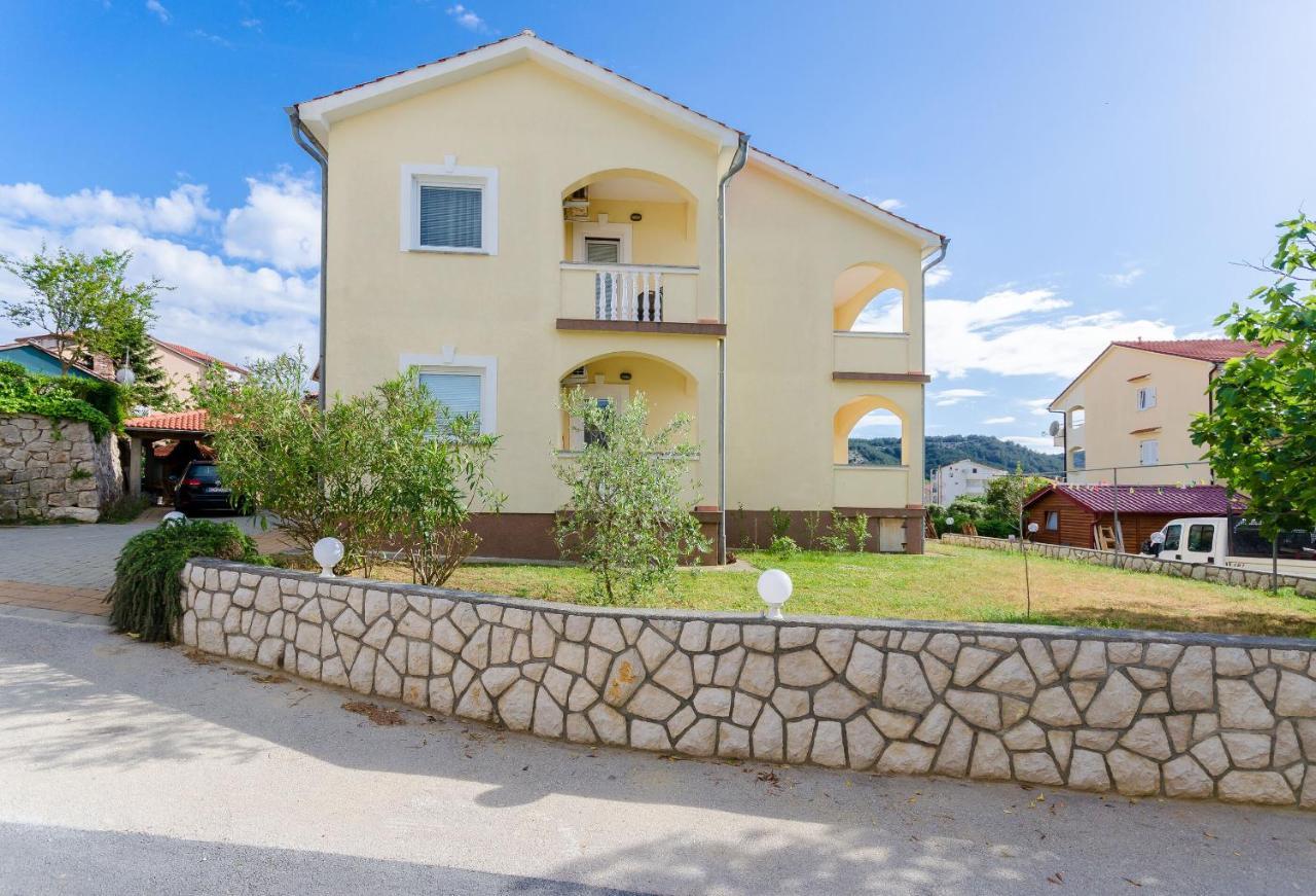 Apartments Alex لوبار المظهر الخارجي الصورة