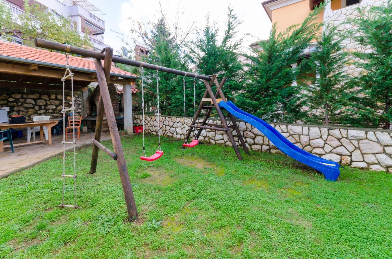 Apartments Alex لوبار المظهر الخارجي الصورة
