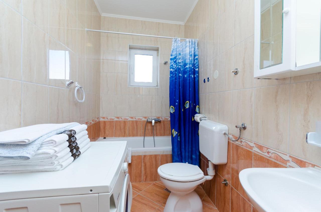 Apartments Alex لوبار المظهر الخارجي الصورة